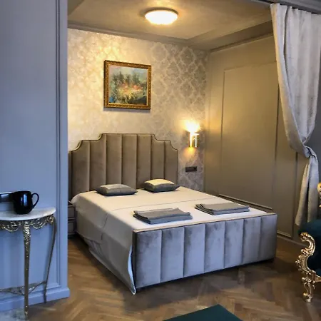 So Luxury In The Heart Of Near Circus Apartment Minsk